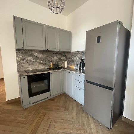 Apartamenty Kamienica Centrum - 1 Maja Lubiń Esterno foto