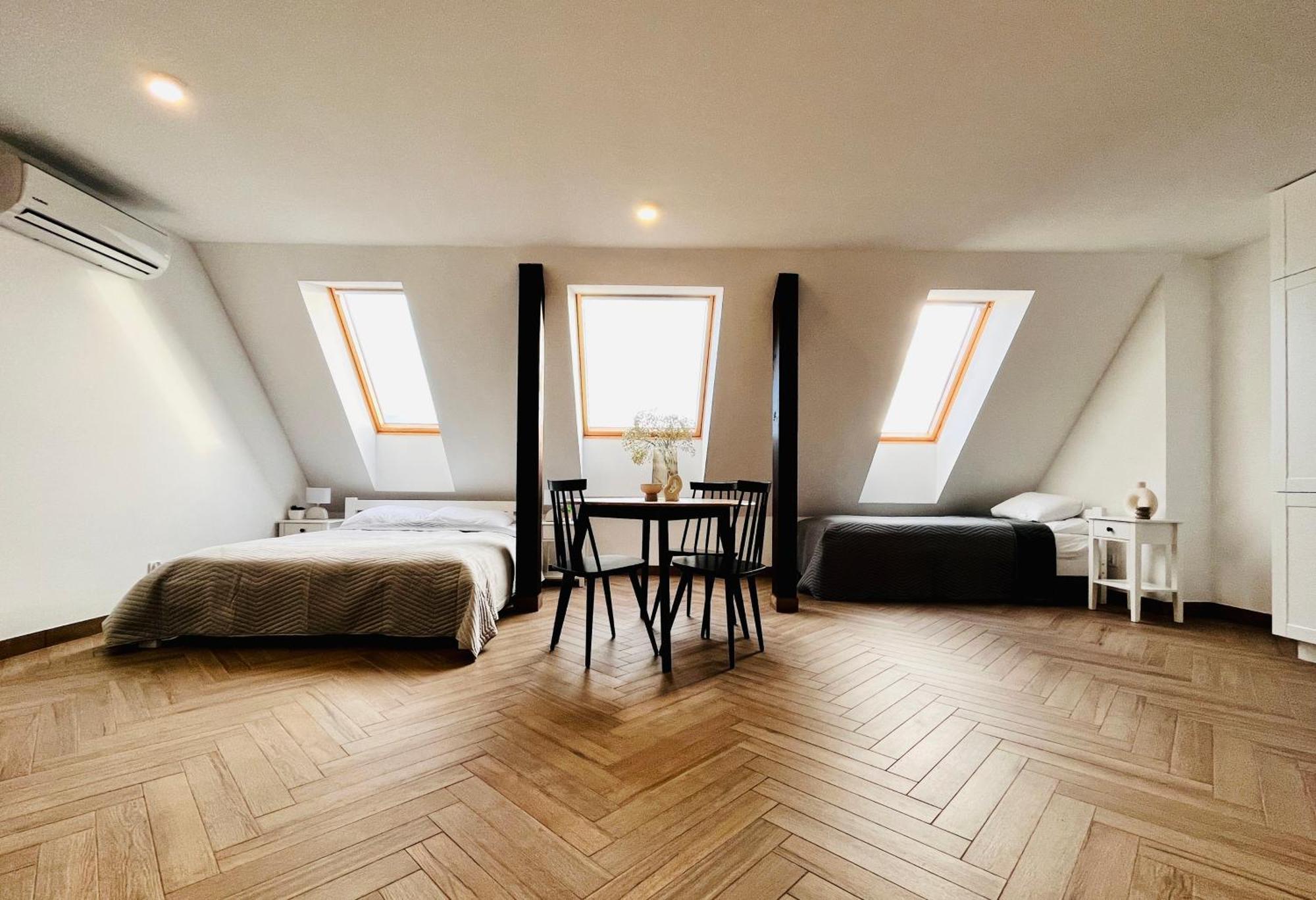 Apartamenty Kamienica Centrum - 1 Maja Lubiń Esterno foto